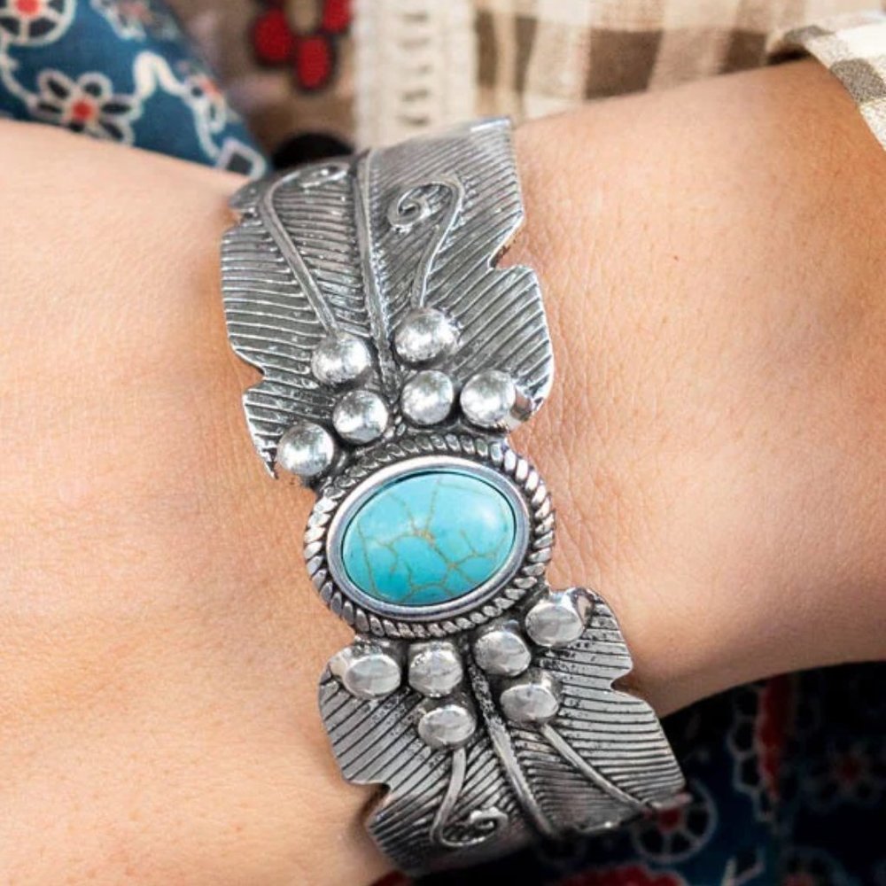 Vintage Silver Leaf Cuff Bracelet with Blue Oval Stone – Boho Western Jewelry